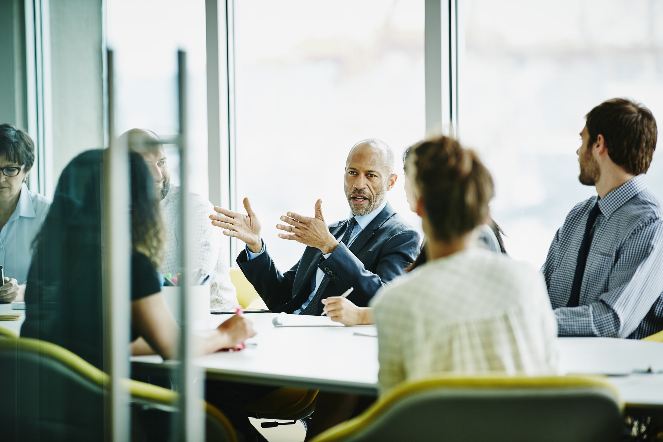 Businessman-leading-meeting-in-office-how-to-improve-self-control
