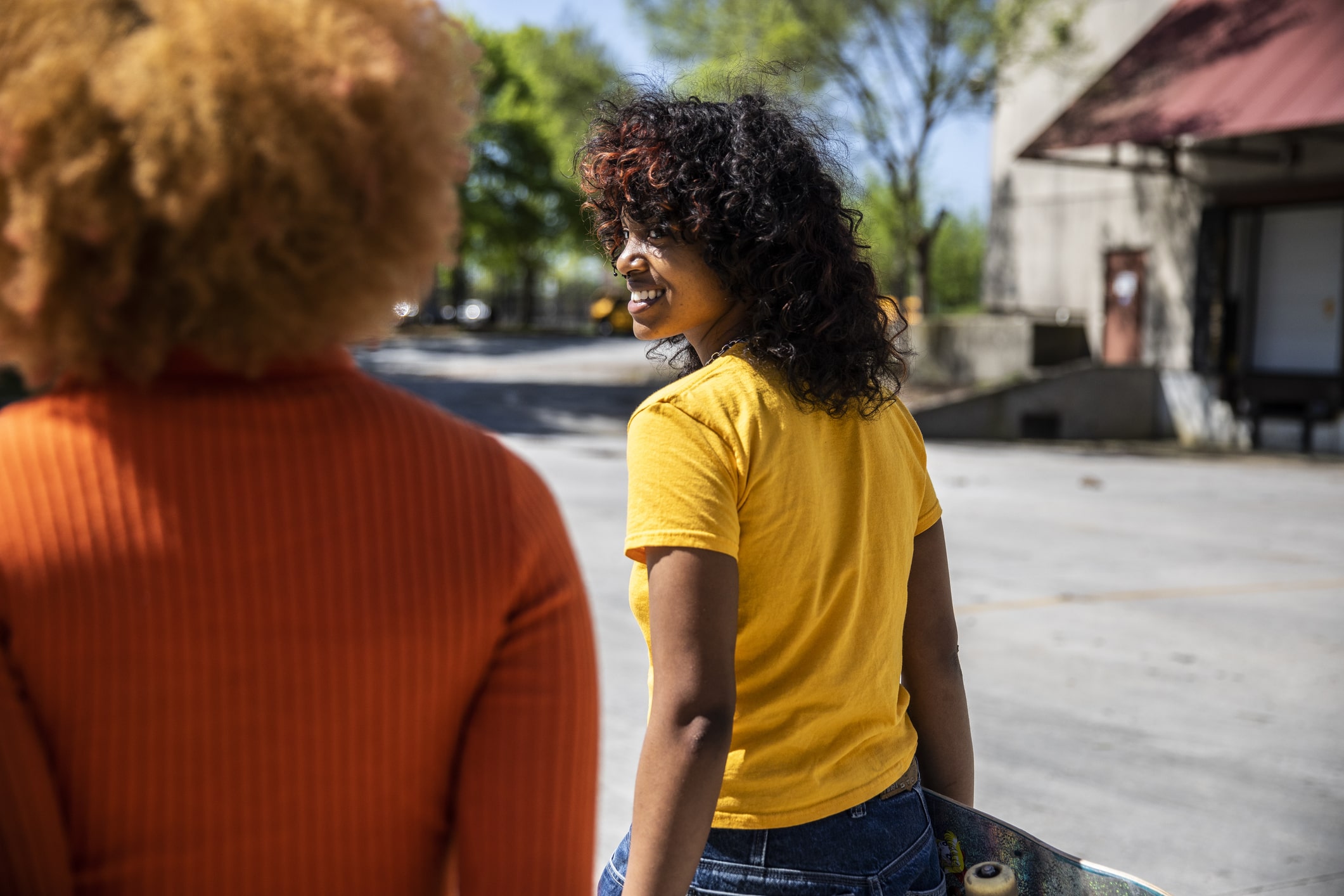 Friends-Talking-Outdoors-how-to-give-someone-space