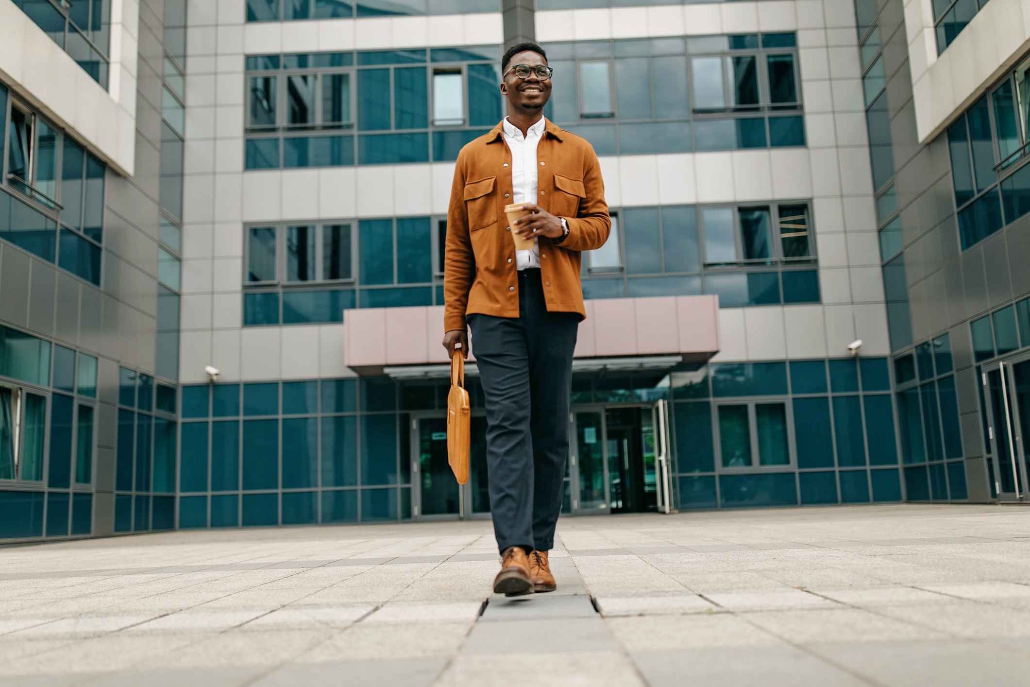 Handsome-business-getting-to-work-what-is-gig-work
