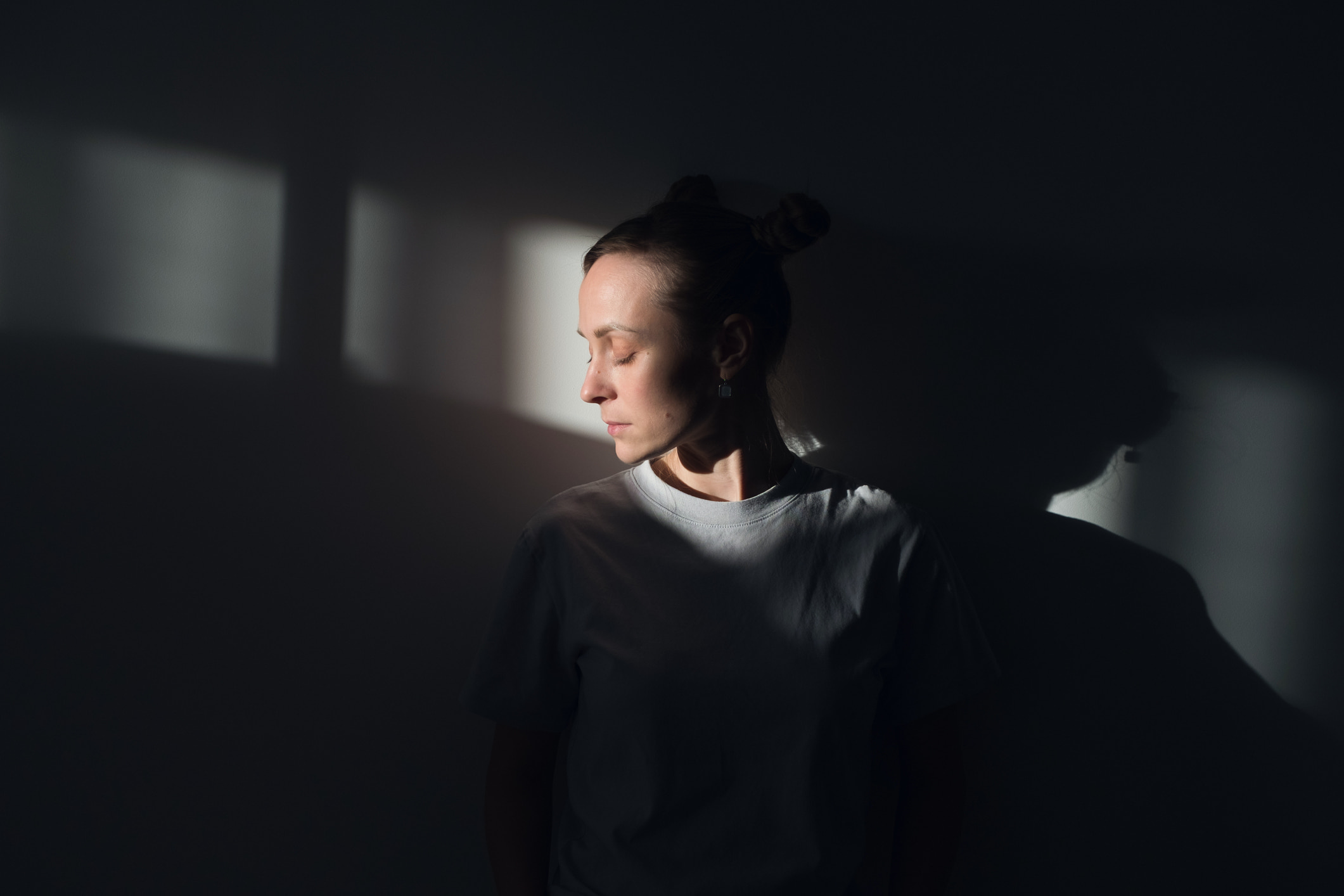 young-lonely-woman-stressors-examples